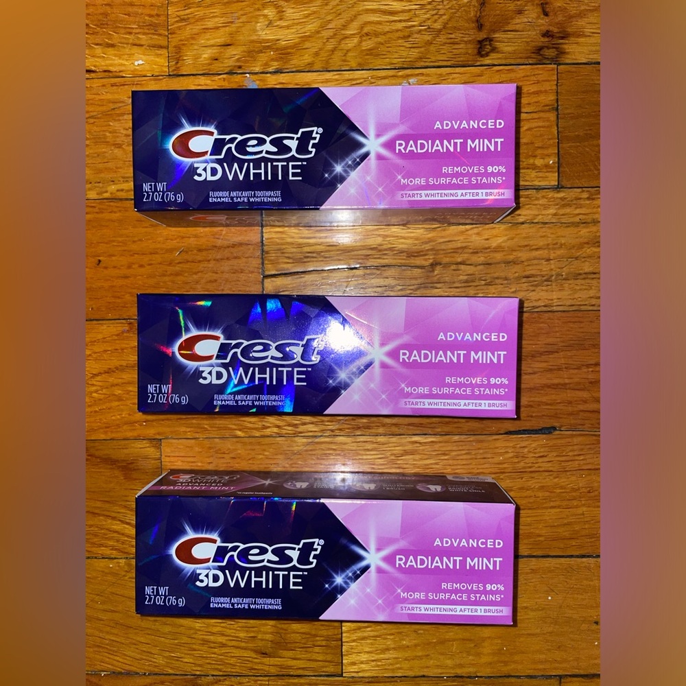 3 Pack- Crest 3D white, Radiant Mint Flouride Whitening Toothpaste, 2.7oz each